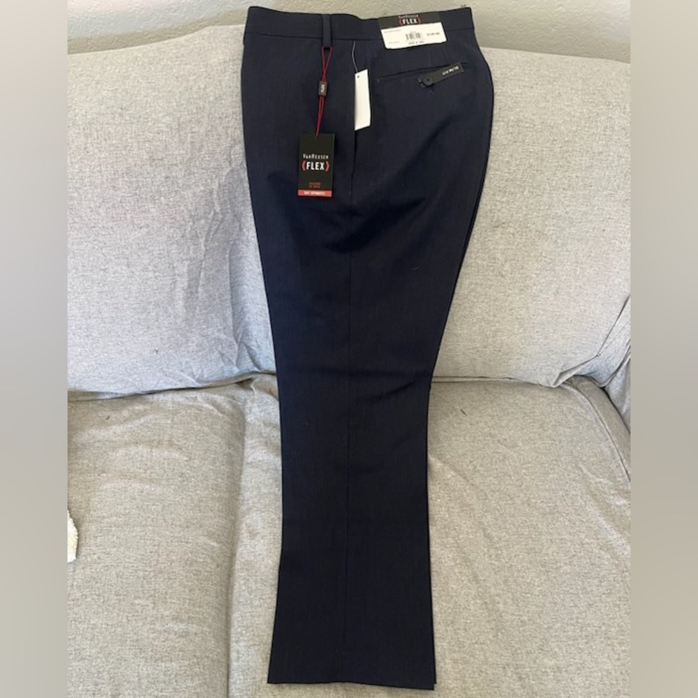 NWT Navy Van Heusen Flex Fit Dress Pants